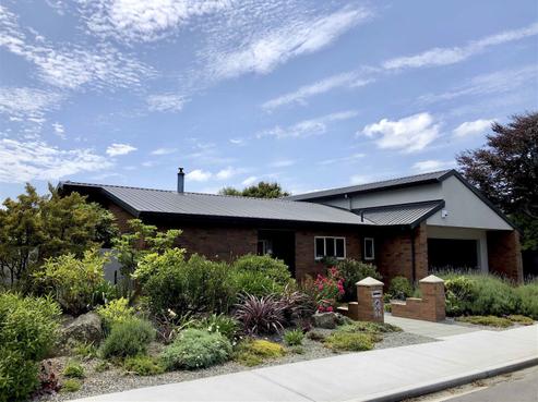 84 Duke Street, Gladstone