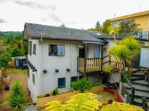 2/61 Kingsley Street, Stokes Valley