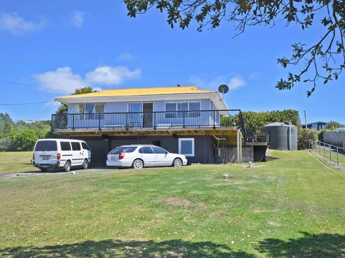 44 Hauraki Road, Leigh