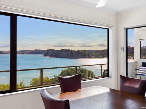 805A Whangaparaoa Road, Manly