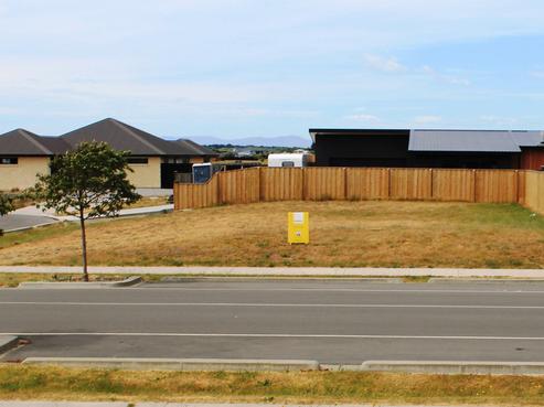 20 Tiritiri Moana Drive, Pegasus