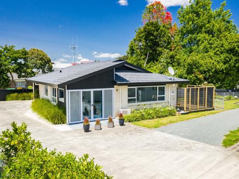 2/56 Clark Road, Kamo