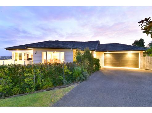 2 Montcalm Close, Orewa