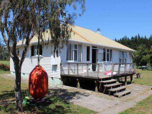 41 Takaka Valley Highway, Takaka