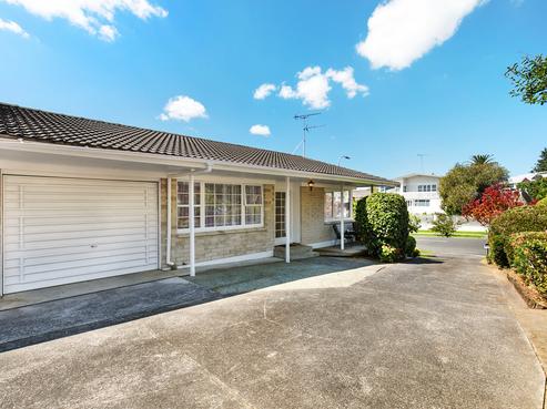 1/16 Larne Avenue, Pakuranga Heights