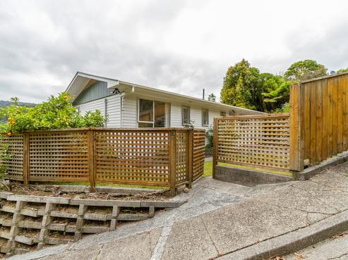 23B Rintoul Grove, Stokes Valley