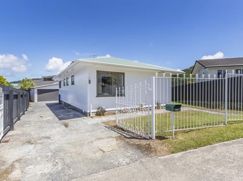 24 John Witton Drive, Crofton Downs