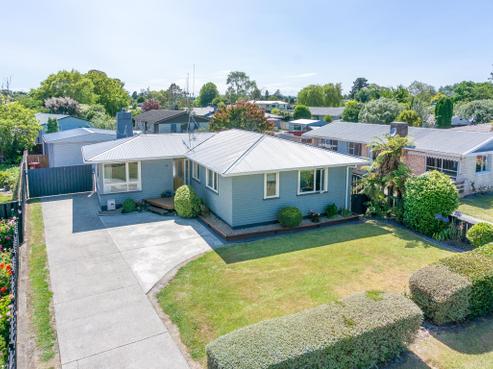 46 Deanwell Avenue, Deanwell