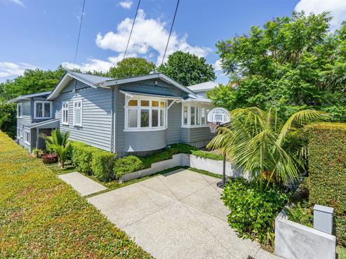 15 Le Roy Terrace, Birkenhead