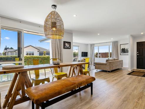 32 Kahuraki Drive, Pegasus