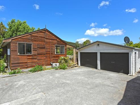 2/102 Horoeka Street, Stokes Valley