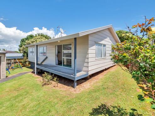 6 Anglers Way, Wattle Downs
