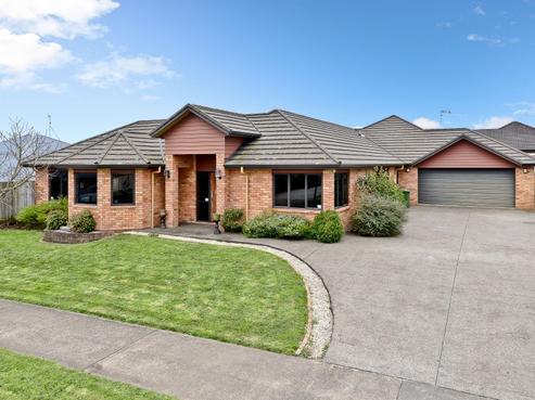 50 Barrington Drive, Huntington