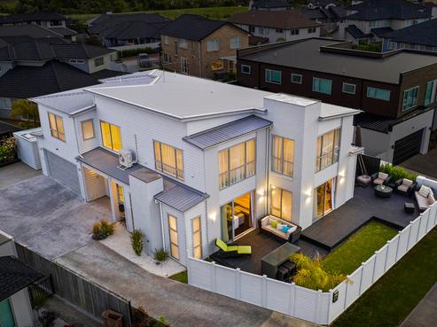 40 Milano Boulevard, Karaka