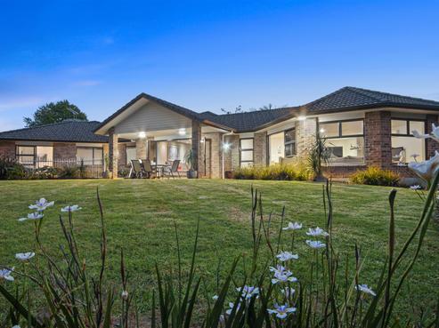 23 Lough Bourne Drive, Pukekohe
