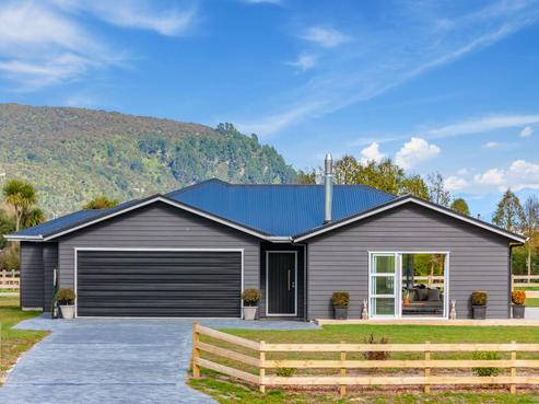 13 Kahikatea Drive, Kinloch