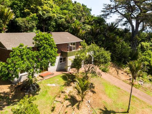 5 Bush Road, Waiatarua