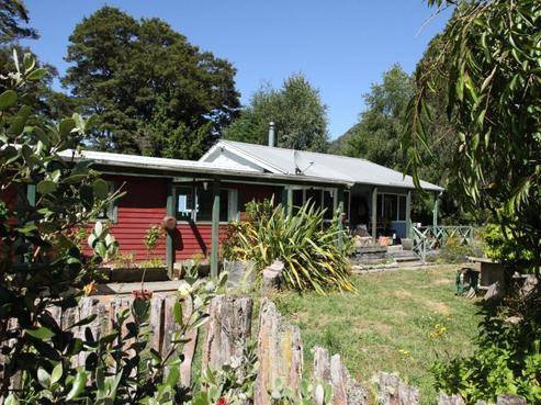 29 Moonlight Road, Tapawera