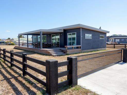 28 Navigation Drive, Cooks Beach