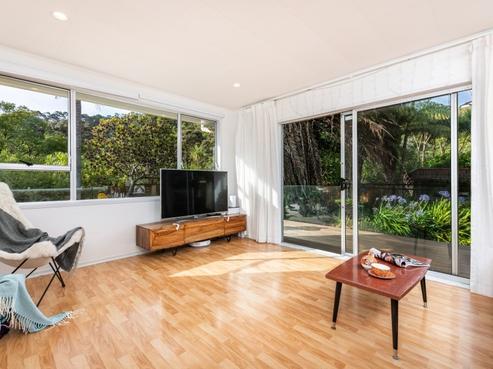 11 Camphora Place, Ranui
