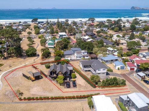 11 Gallagher Park Lane, Pauanui