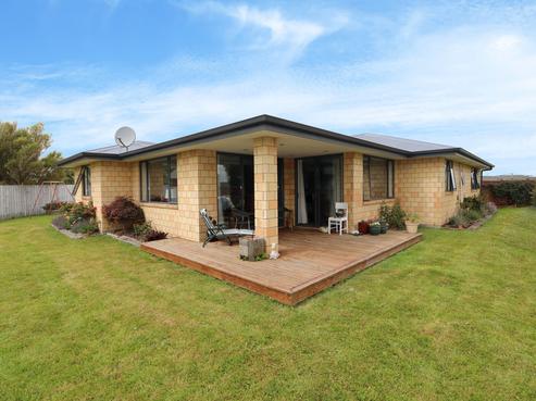 137 Mavora Crescent, Heidelberg