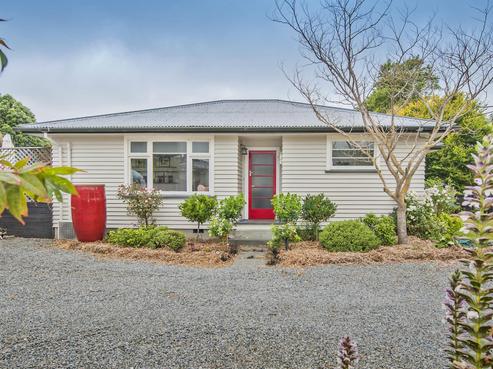 5 Broad Street, Southbridge