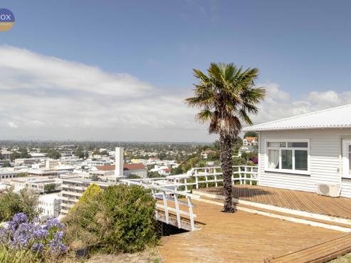 8 Seaview Terrace, Napier Hill