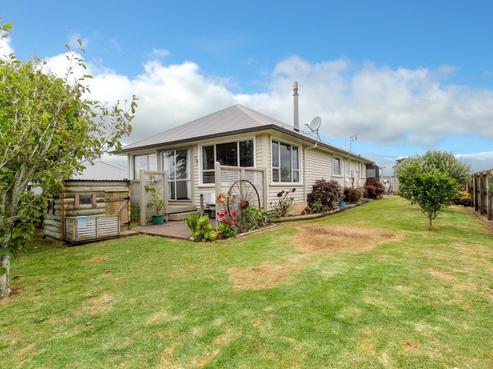 16 Tuahu Place, Waitara