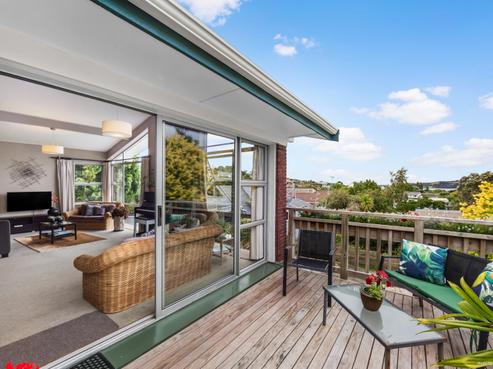 16 Homestead Road, Manly