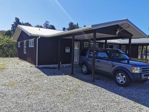 9 Nyhon Place, Haast