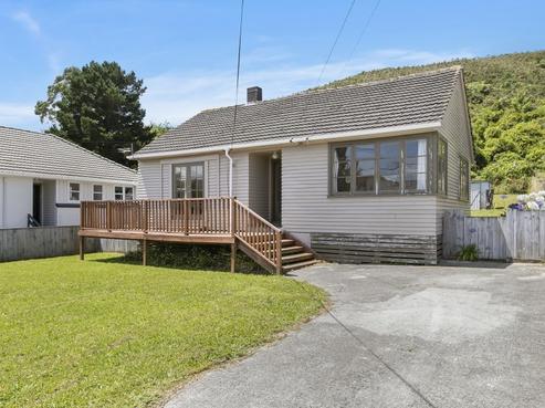 196 Waddington Drive, Naenae