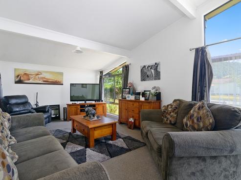 18 Diamond Street, Pukehangi