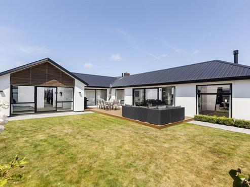 45 Grayshott Avenue, Casebrook