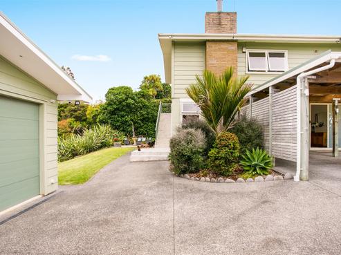 13 Grendon Road, Titirangi