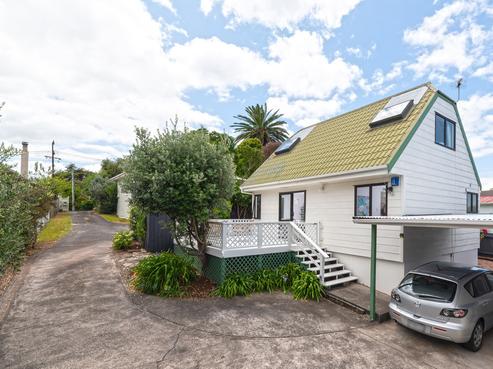 2/16 Fairlands Avenue, Waterview