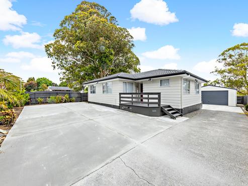 367 Roscommon Road, Clendon Park