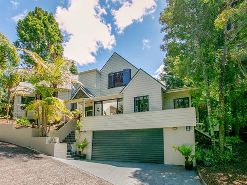 13 Kaurimu Rise, Titirangi
