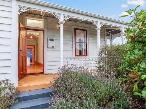 204 Banks Street, Thames
