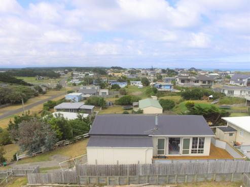 10 Brown Terrace, Foxton Beach