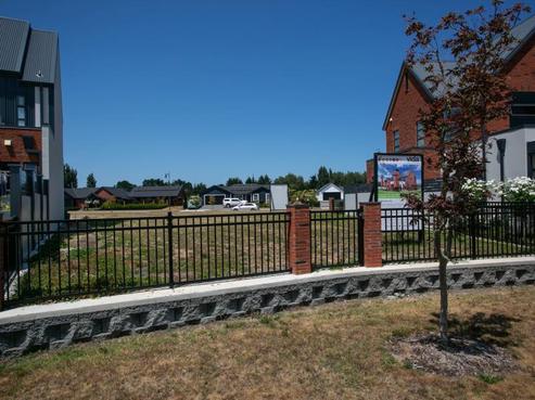 13 Garland Lane, Leamington