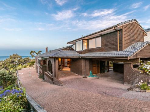 27 Chelverton Terrace, Red Beach