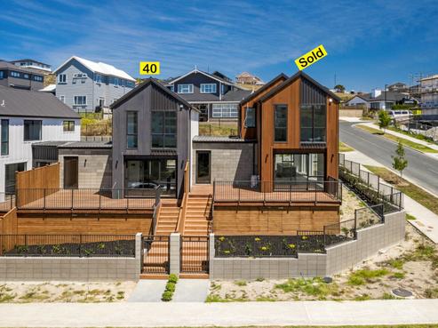 40 Arran Point Parade, Orewa