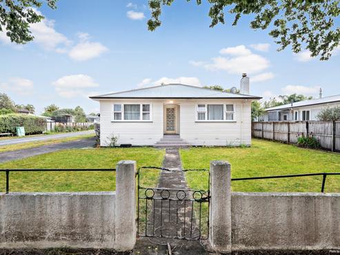 69 George Crescent, Buckland