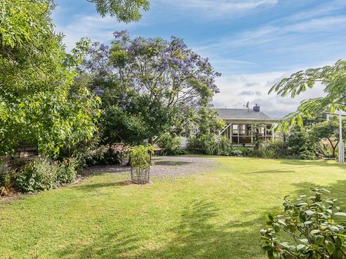 11 Konini Grove, Raumati Beach