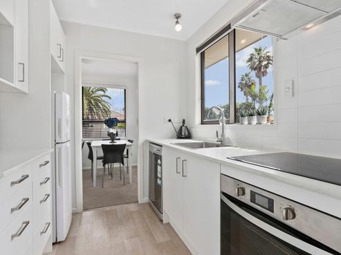 15A Lillian Place, Orewa