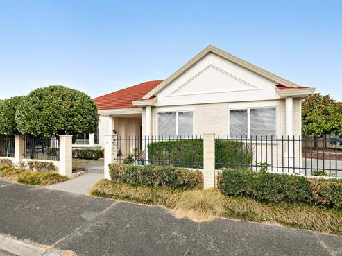 17 Cascaden Road, Gulf Harbour