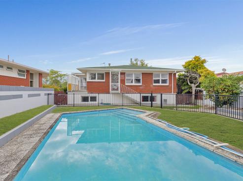 17 Garden Heights Avenue, Glenview