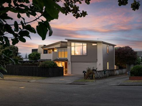 9 Newry Road, Raumati Beach