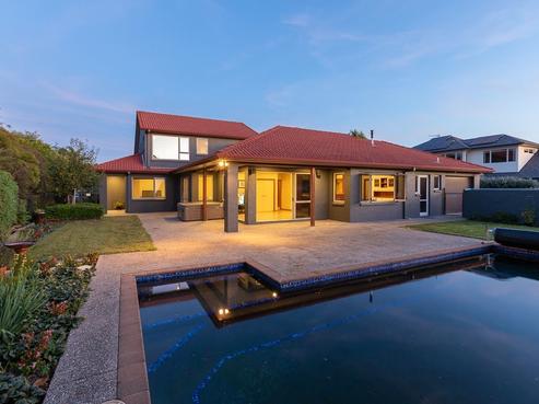 7 Raungawari Drive, Huntington